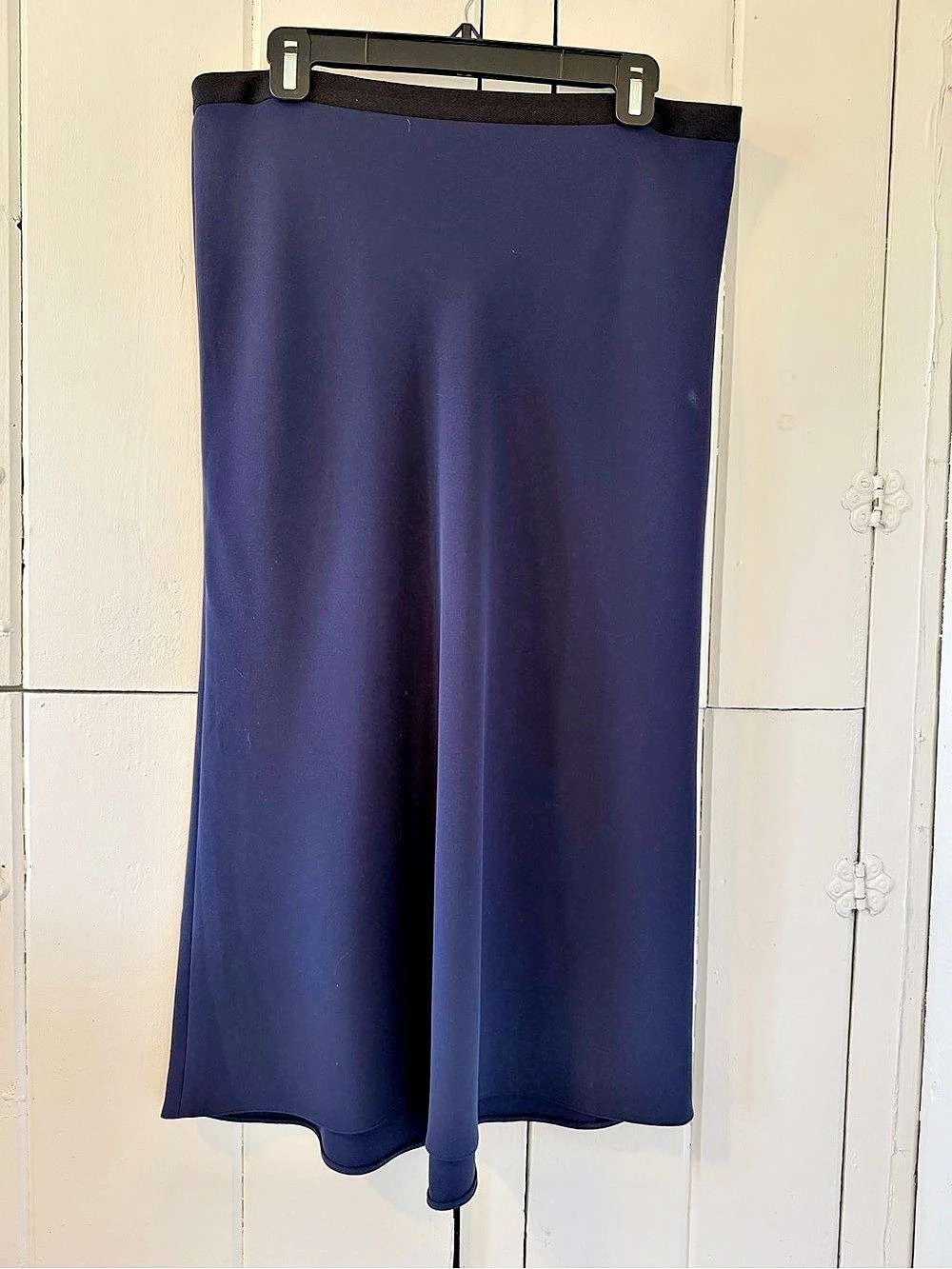 Vince Midi Skirt in Blue Size Large Like New